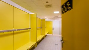 zwembad interieur hellevoetsluis hermeta interieurbouw sanitaire wanden zitbanken gardelux